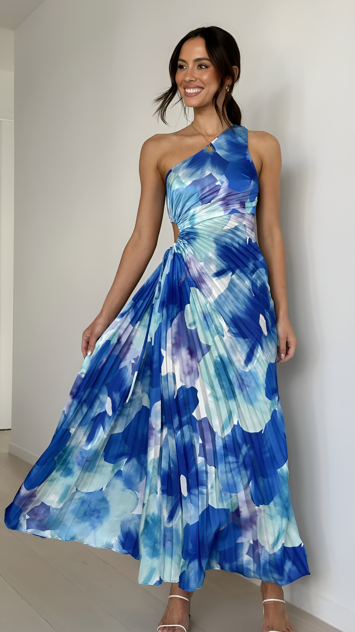 Sienna - Elegant Cut-Out Maxi Dress