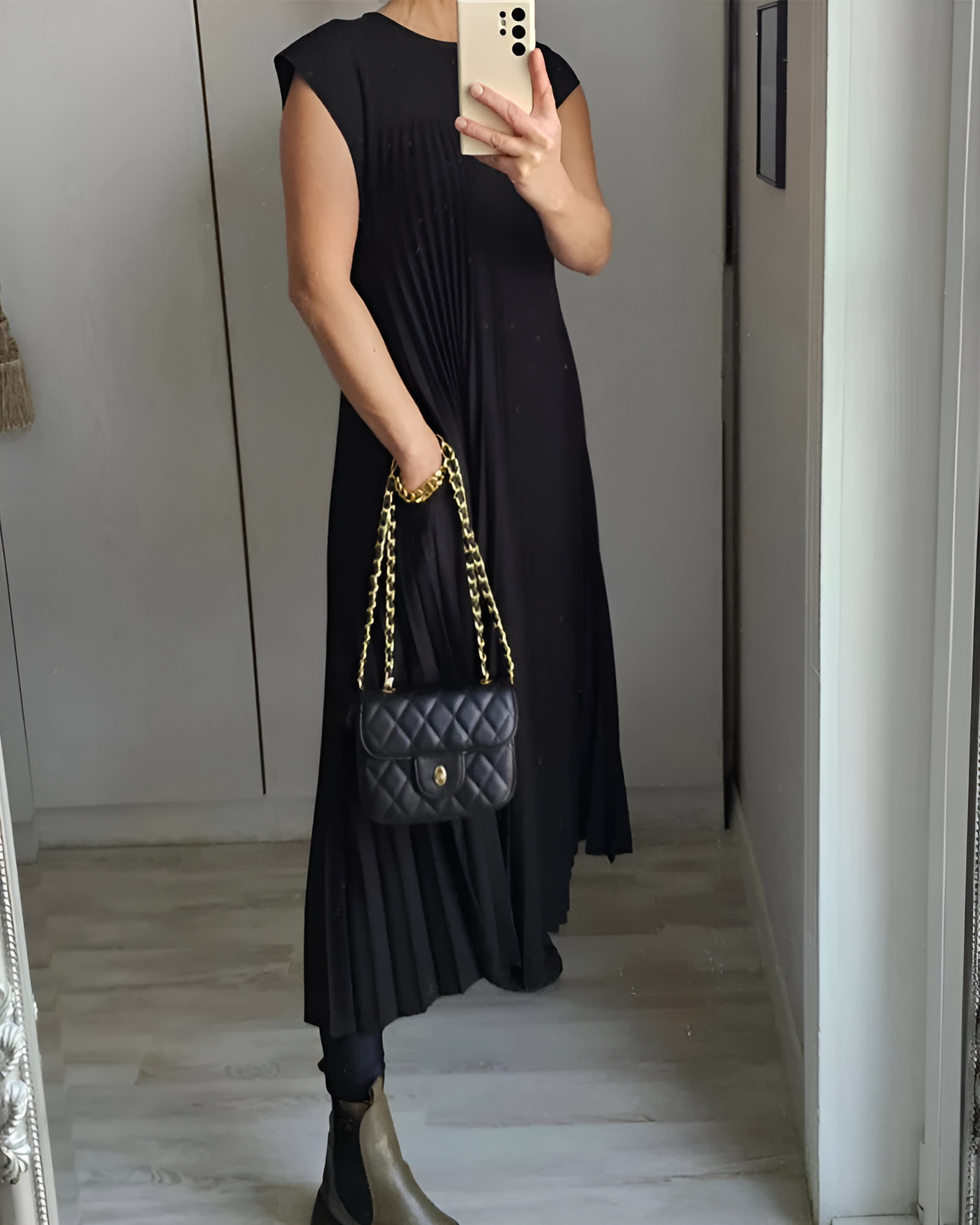 Jolie - Elegant Comfortable Dress