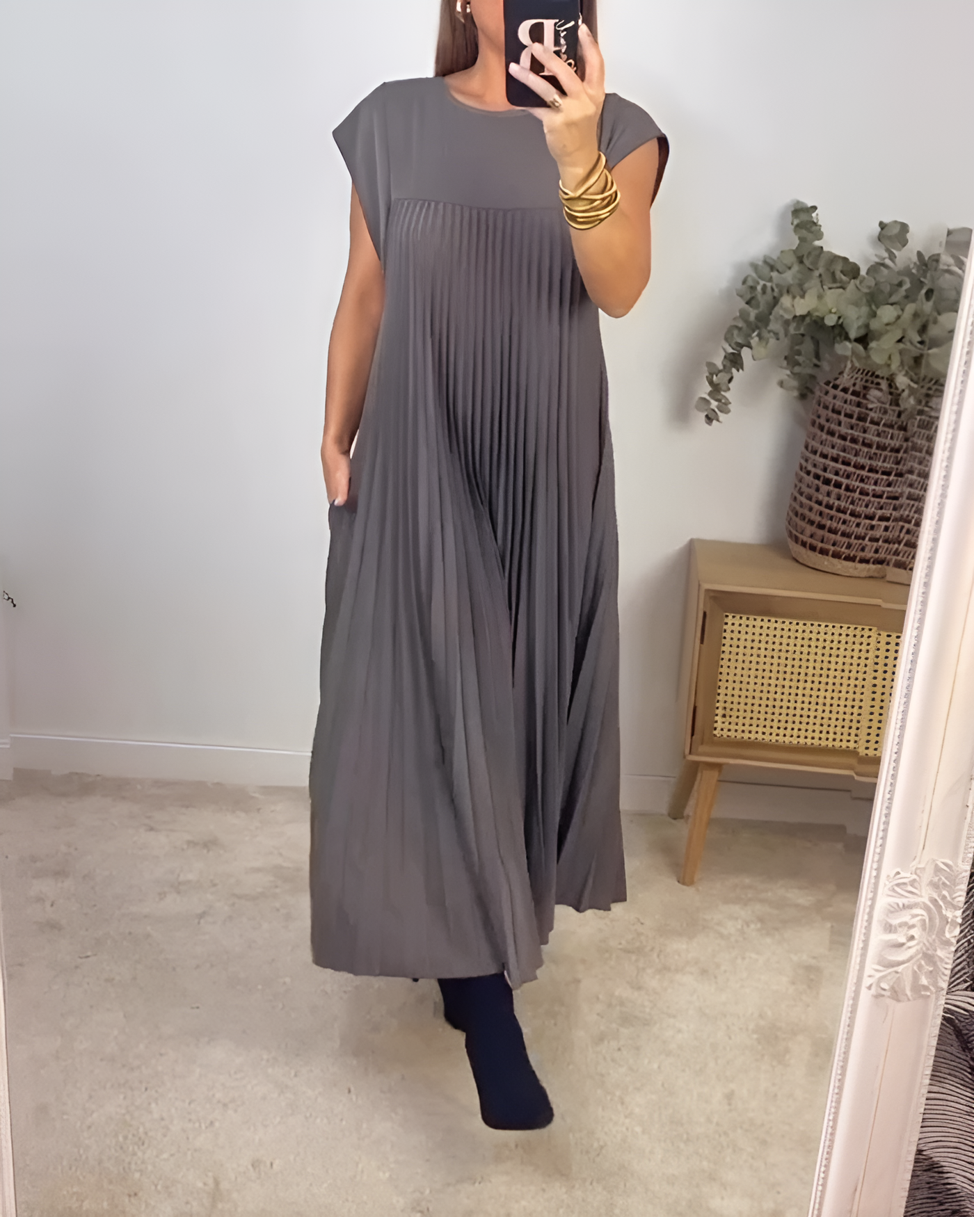 Jolie - Elegant Comfortable Dress