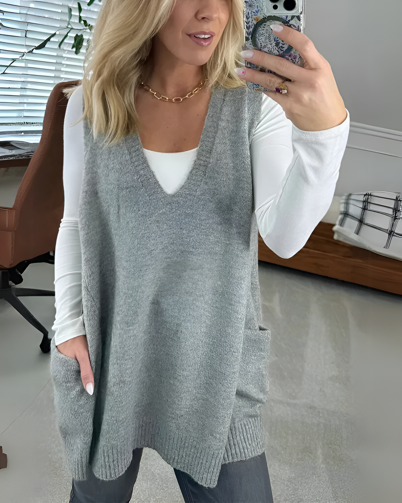 Lora - Cozy Knit Vest