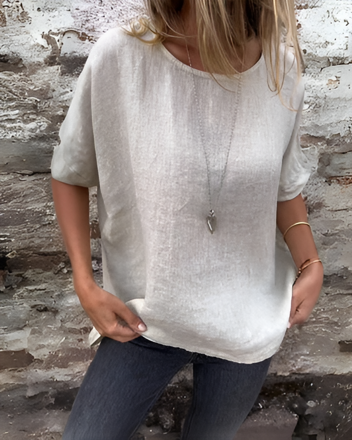 Caroline – Elegant Everyday Tee
