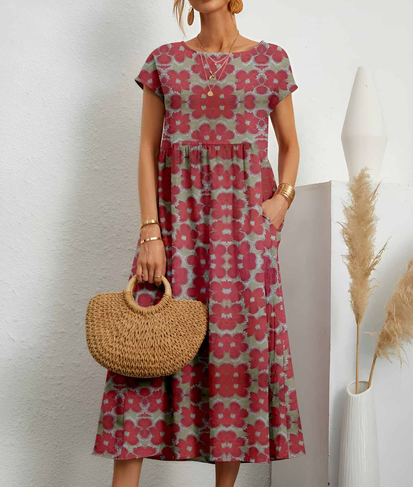 Lila - Chic Floral Dress