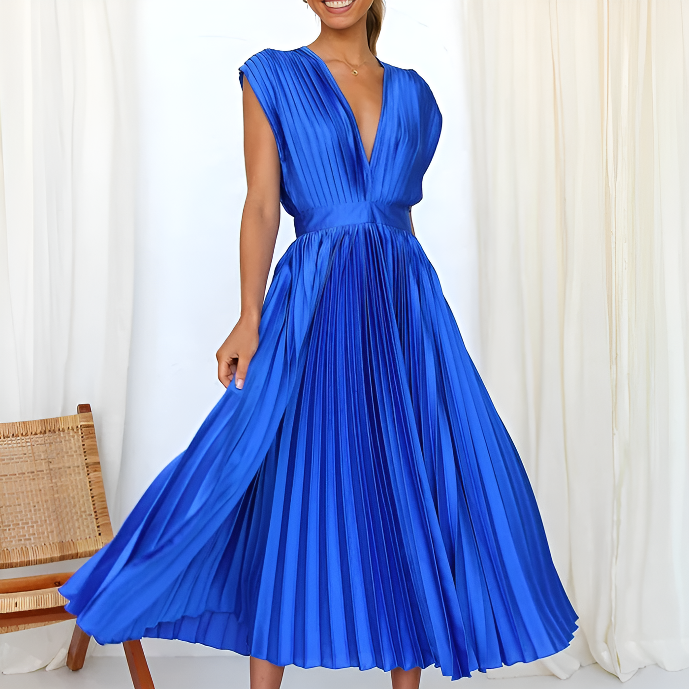 Riley - Sleeveless Pleated Dress