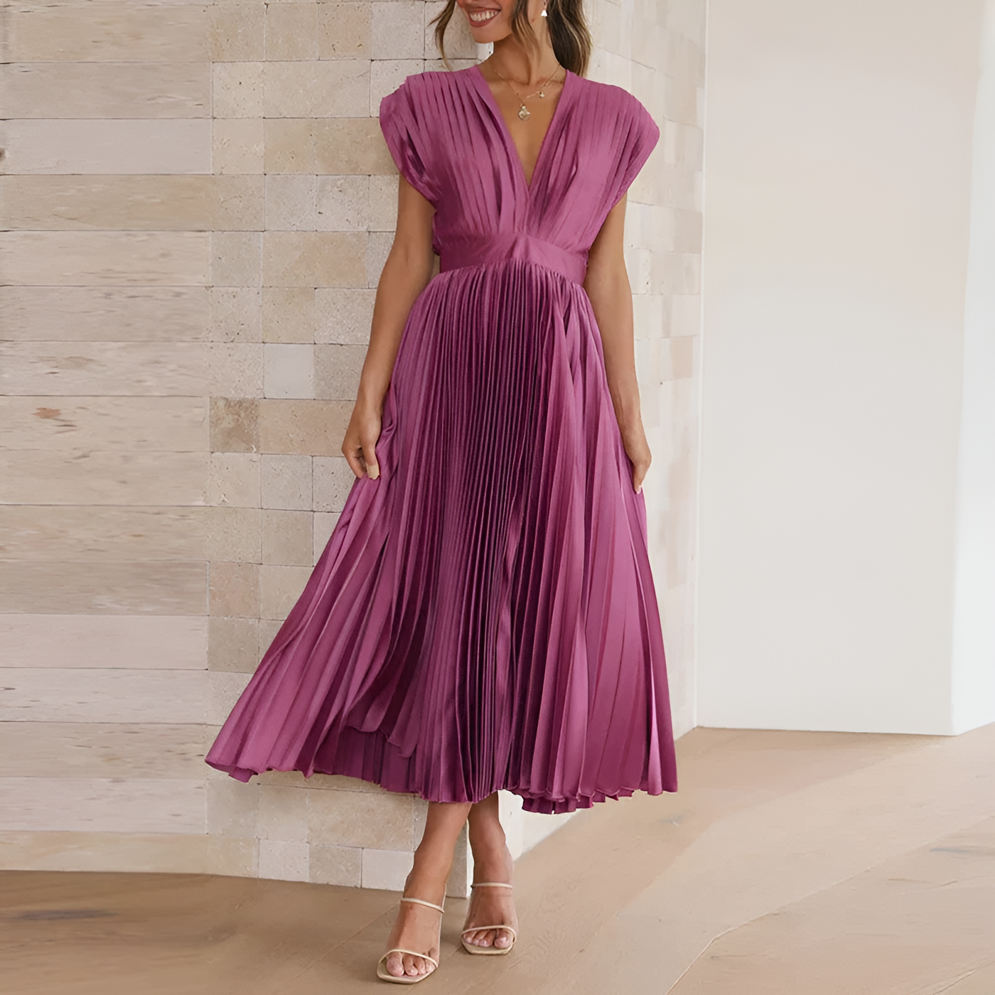 Riley - Sleeveless Pleated Dress