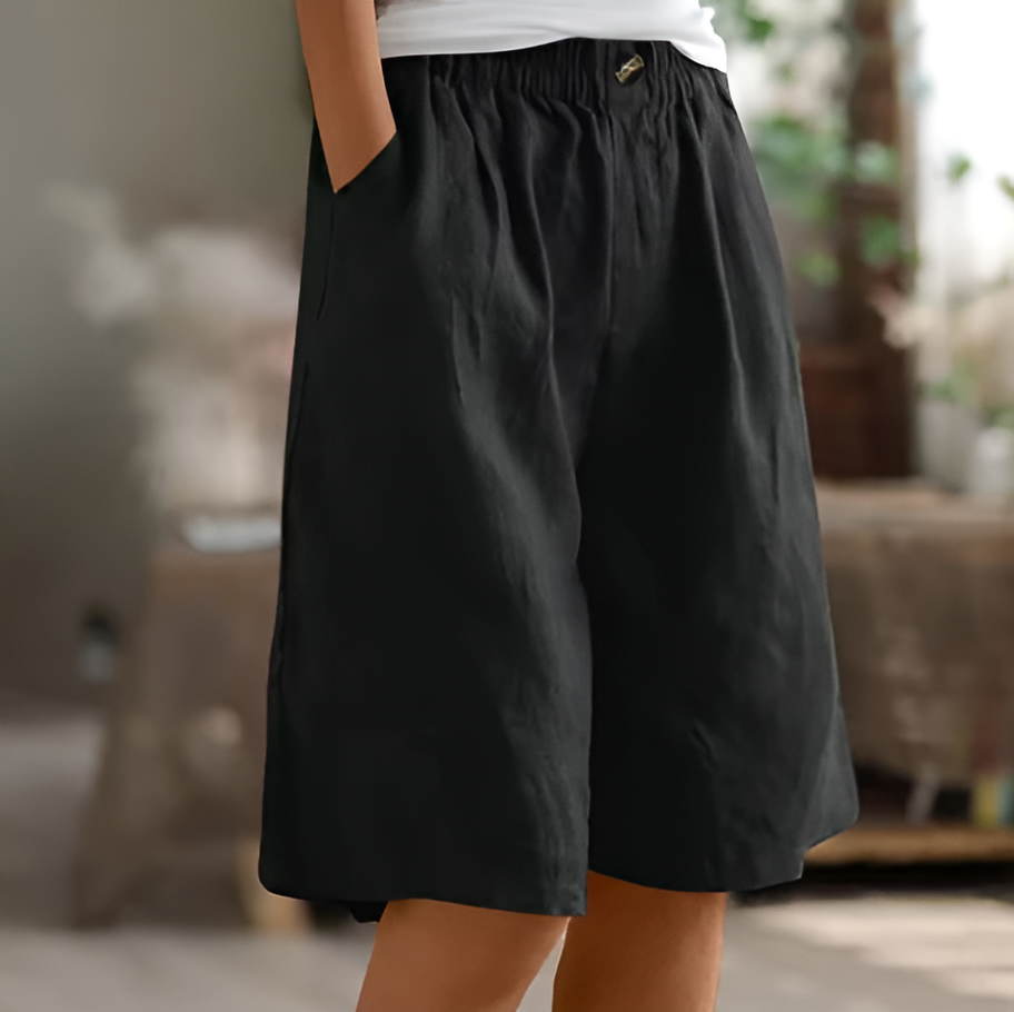 Judith -  Wide Casual Shorts