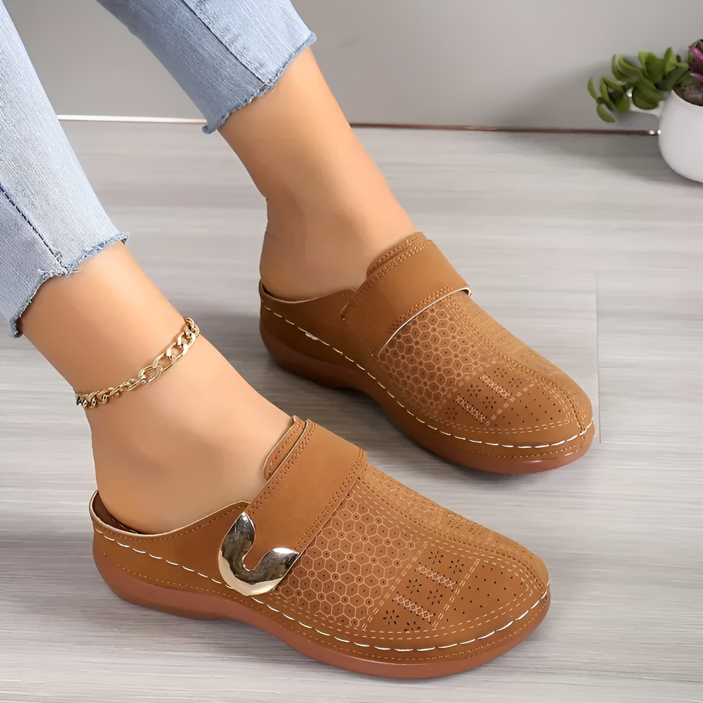 Gaia - Chic Supportive Wedge Sandals