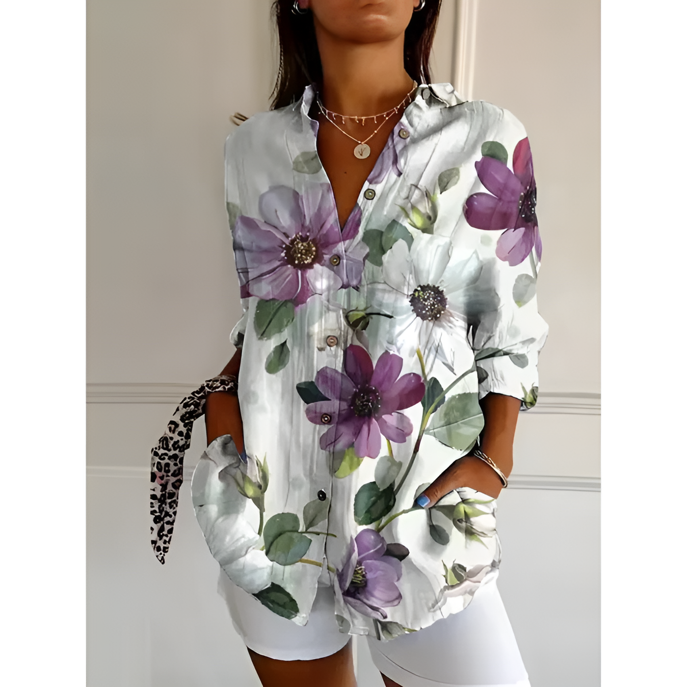 Elly - Elegant Classic Blouse