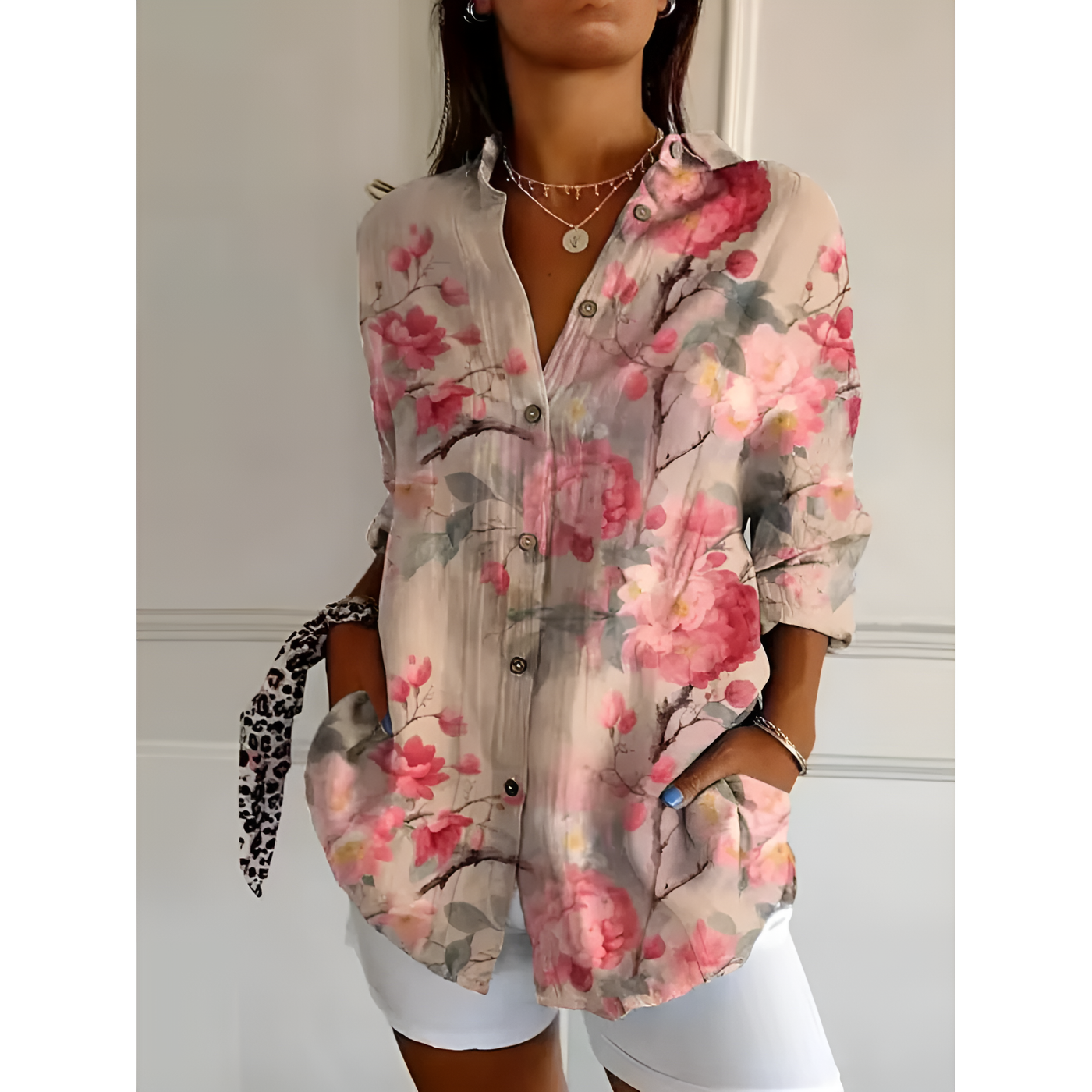 Elly - Elegant Classic Blouse
