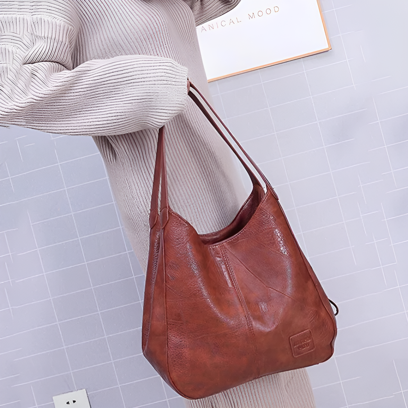 Rhia - Timeless Vintage Bag