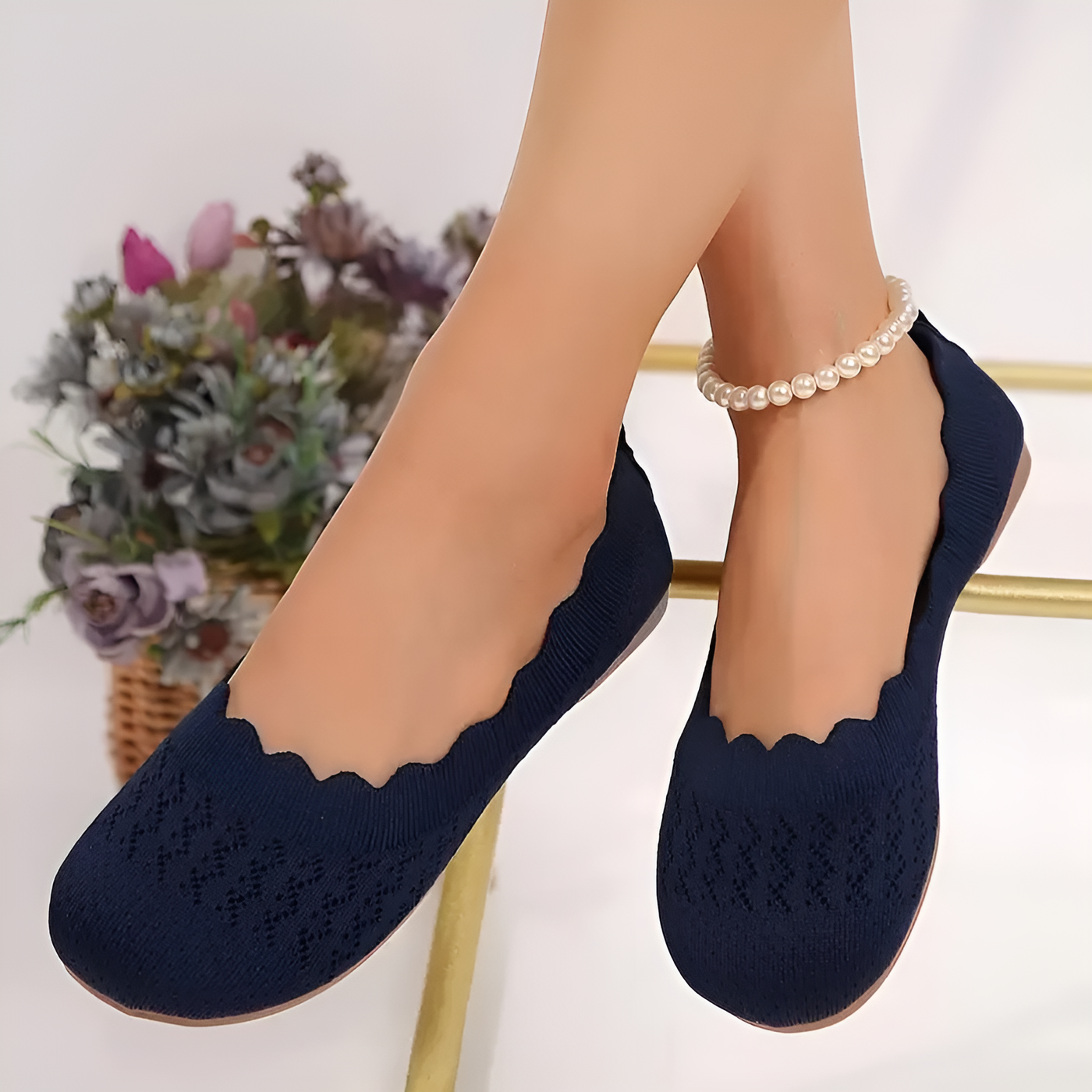 Olivia - Women's Slip-On Wave Lace Detail Round Toe Shoes