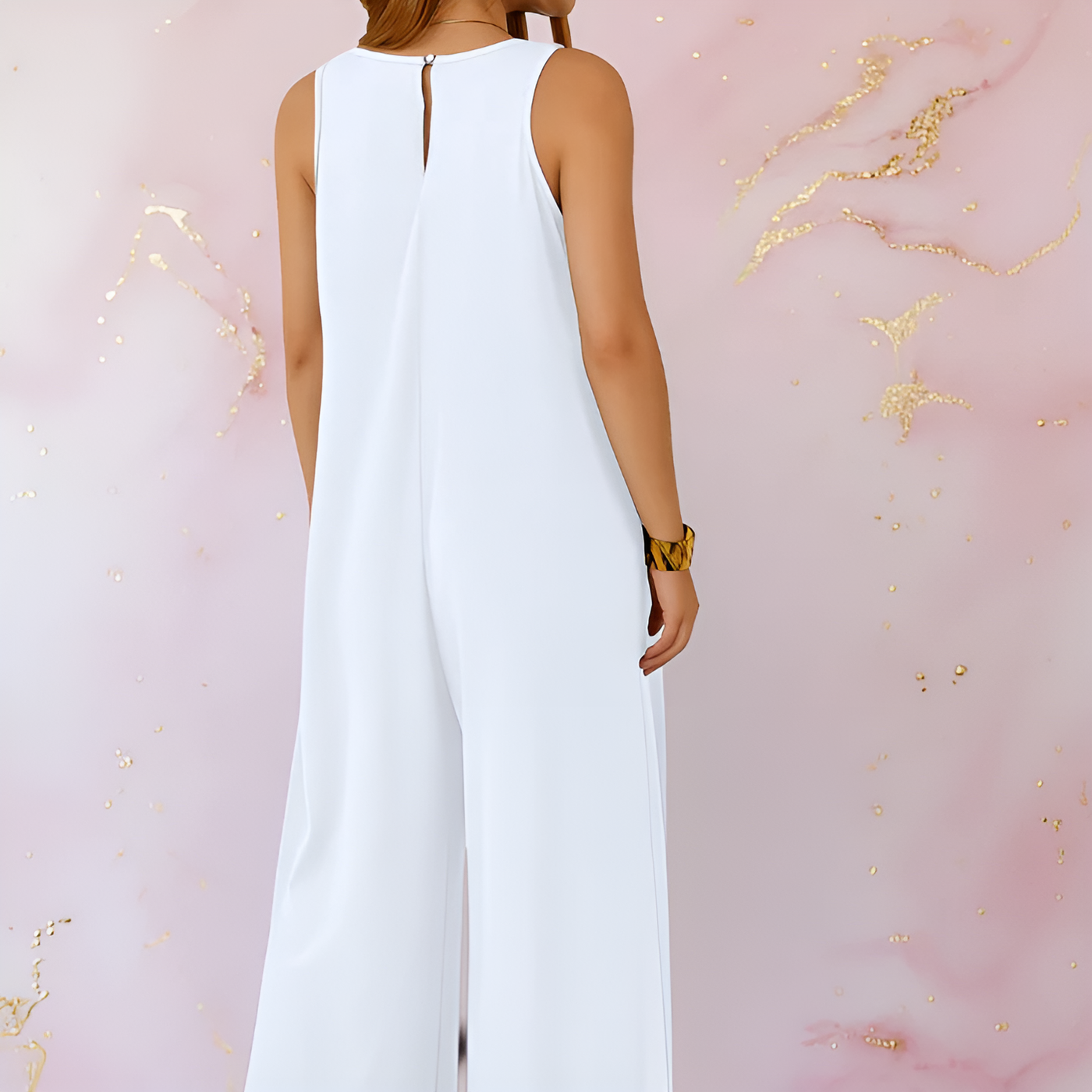 Mandy – Comfortable Jumpsuit with V-Neck and Wide Legs