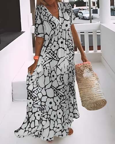 Hilde – Elegant Casual V-Neck Dress