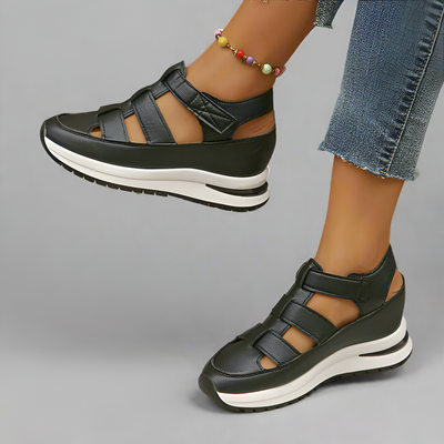 Johanna - Closed-Toe Orthopedic Sandals
