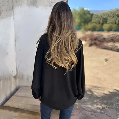 Nina – Elegant Oversized Blouse